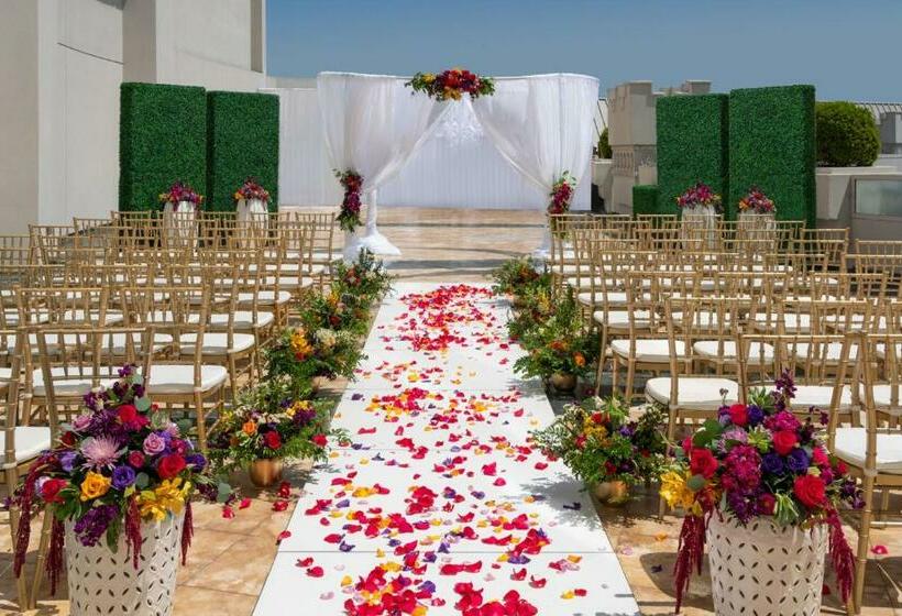 בית מלון כפרי The Commerce Casino &