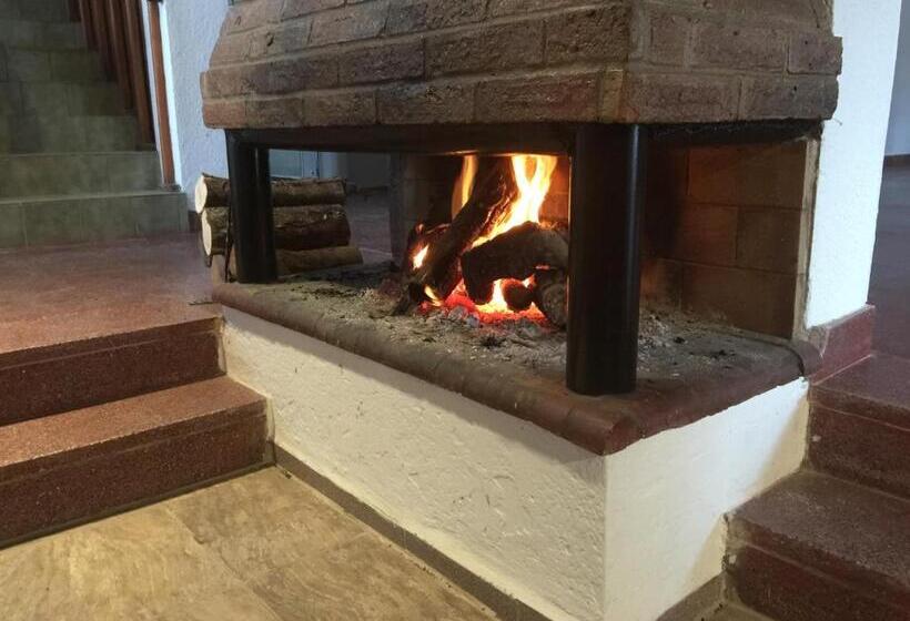 فندق صغير Hosteria Renca