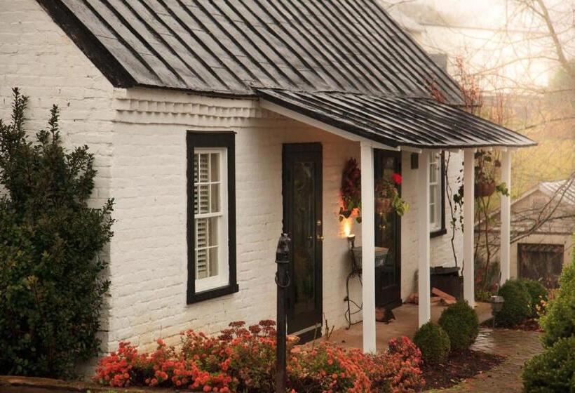 旅馆 The Inn & Tavern At Meander