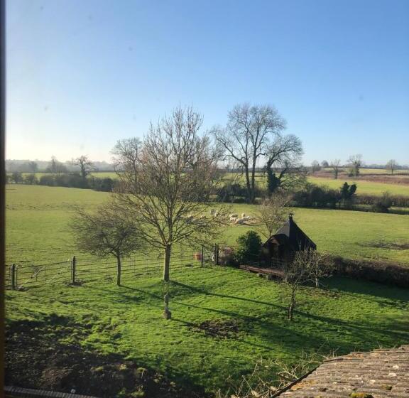 مبيت وإفطار Astwell Mill