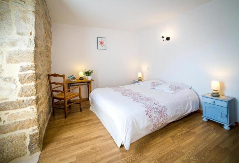 ベッドアンドブレックファースト Chambres D Hôtes Entre Dolmens Et Fontaines
