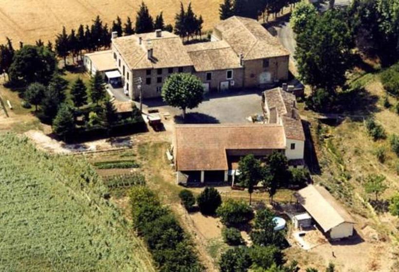 ベッドアンドブレックファースト Domaine De Luzenac