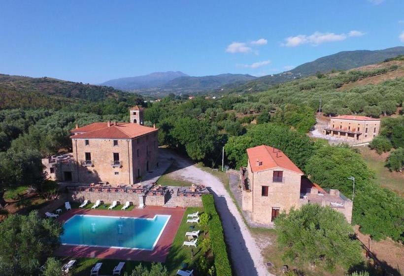 Отель Agriturismo Le Favate