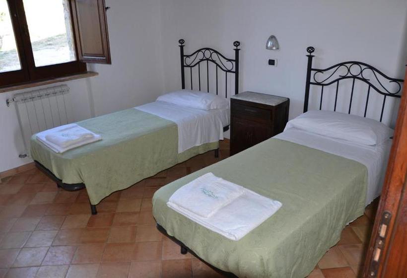 Отель Agriturismo Le Favate