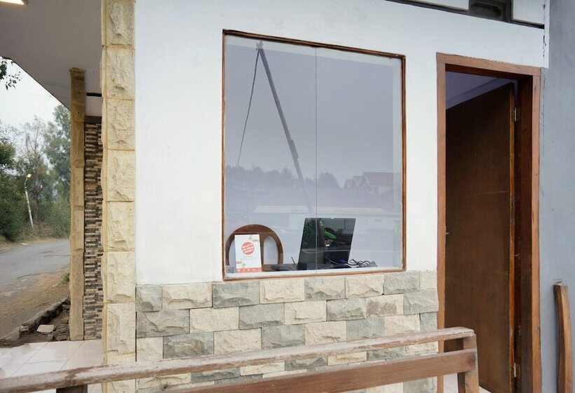 فندق صغير Pieter Homestay Bromo By Oyo Rooms