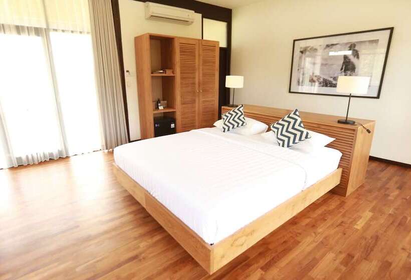 旅馆 Wave House   Surf Camp