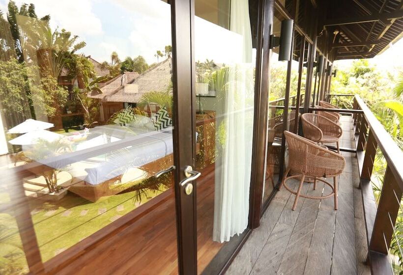 旅馆 Wave House   Surf Camp