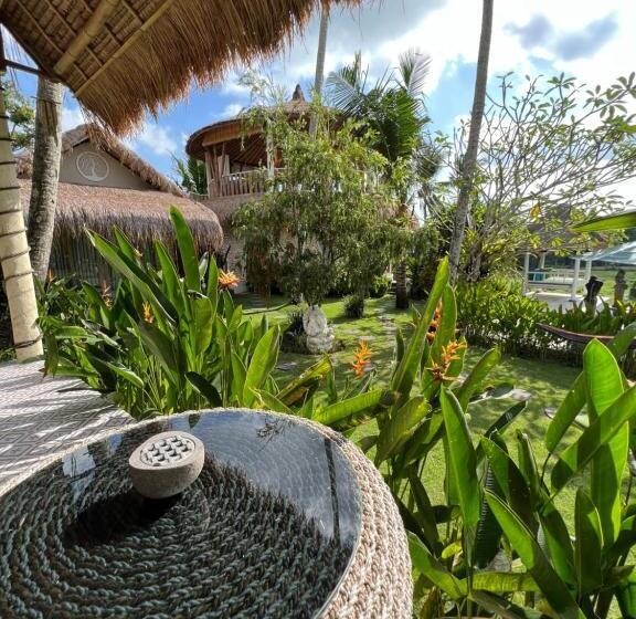 مبيت وإفطار Coco Verde Bali Resort