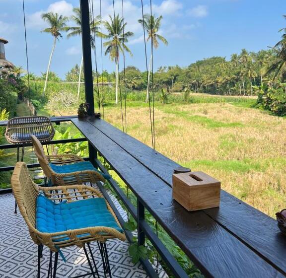 مبيت وإفطار Coco Verde Bali Resort