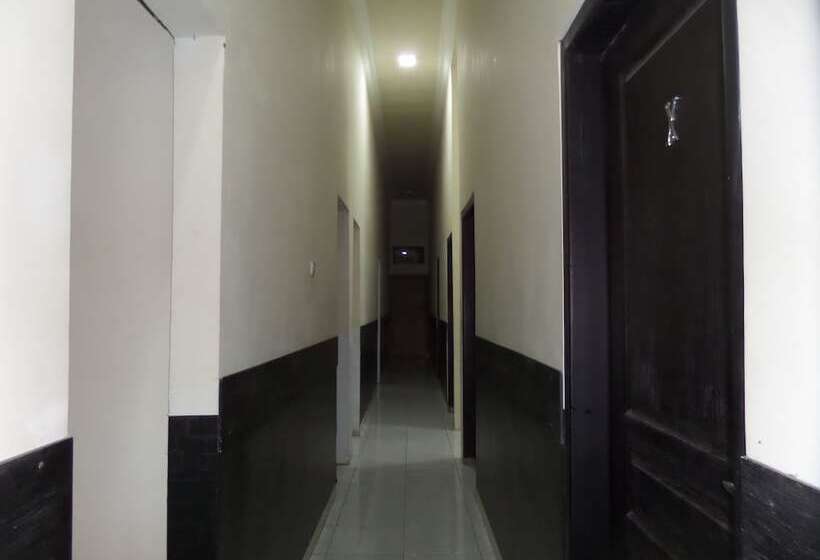 بنسيون Rumah Singgah Brm