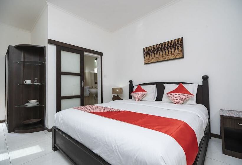 旅馆 Panen House By Oyo Rooms
