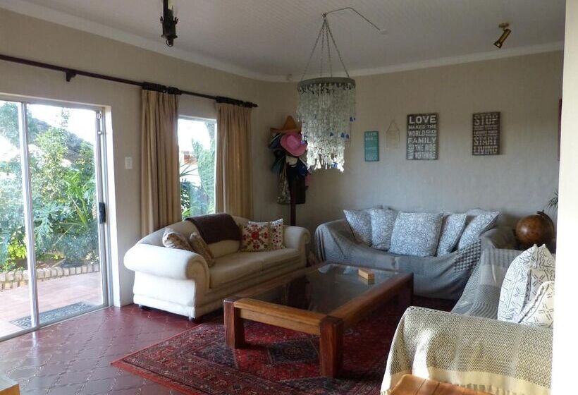 צימר Addo Riverside Villa