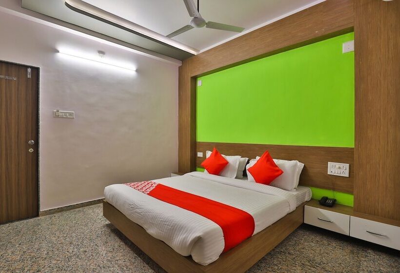 Отель Ab Apple By Oyo Rooms