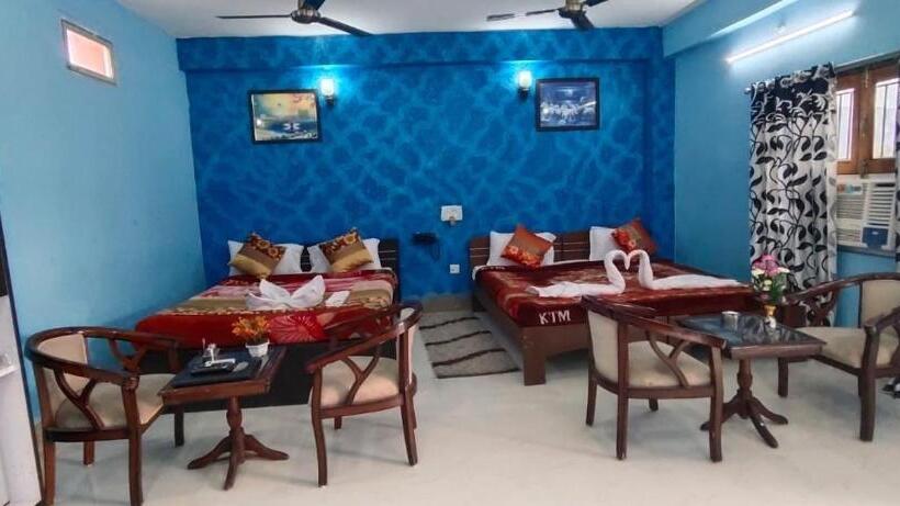 בית מלון כפרי Anand Lok