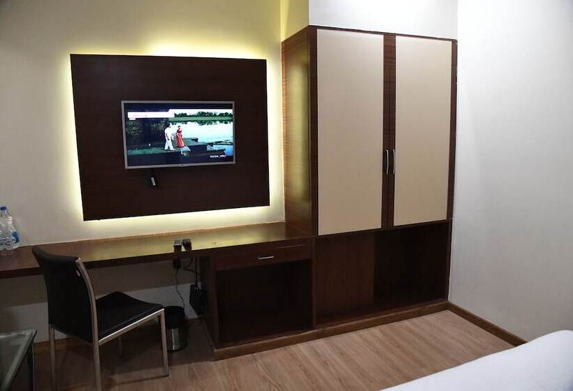 ホテル Avalon Inn