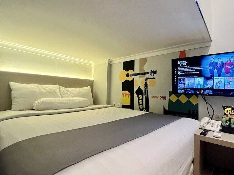 هتل Front One Cabin Sunter