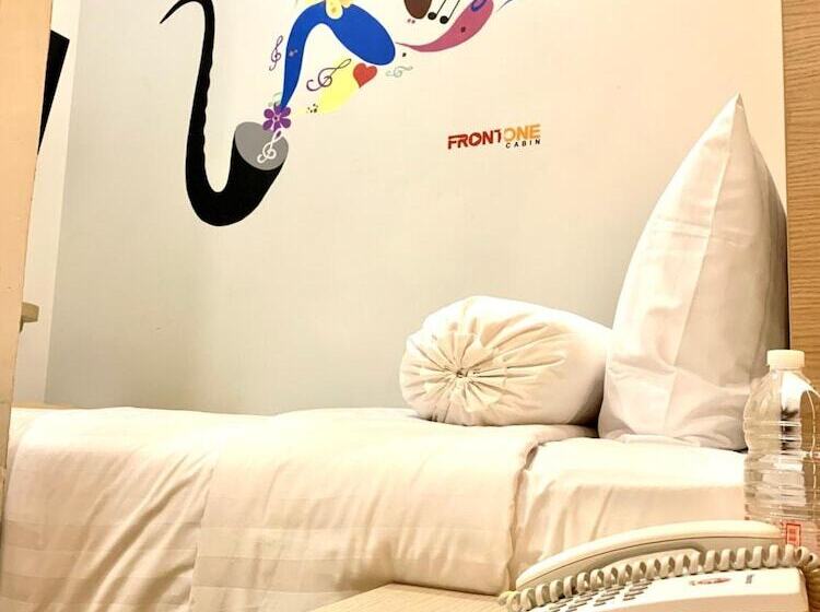 هتل Front One Cabin Sunter