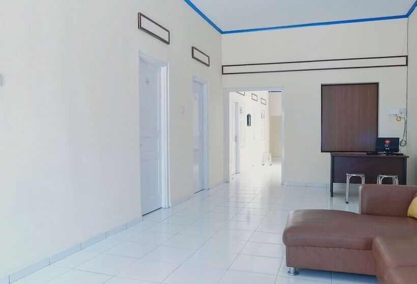 ホテル Griya Soeratin Residence By Oyo Rooms