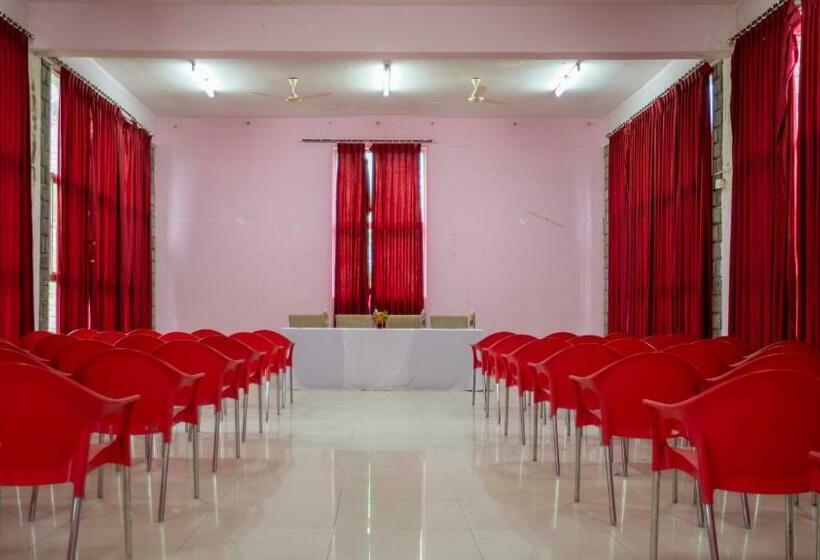 בית מלון כפרי Kstdc Mayura Durg Chitradurga