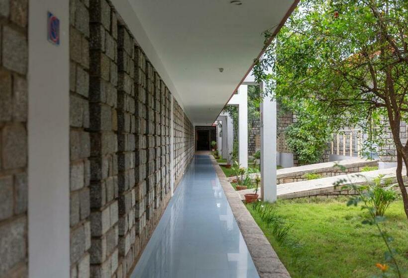 בית מלון כפרי Kstdc Mayura Durg Chitradurga