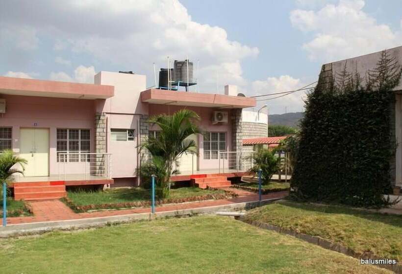 בית מלון כפרי Kstdc Mayura Durg Chitradurga