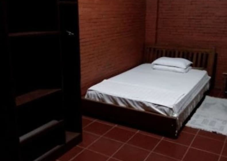 בית מלון כפרי Majapahit Homestay By Bhagaskara