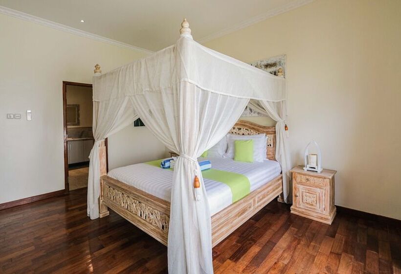 Отель Poinciana Resort Bali