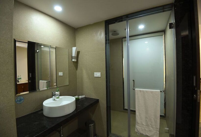 酒店 Spoorti Resort And Club