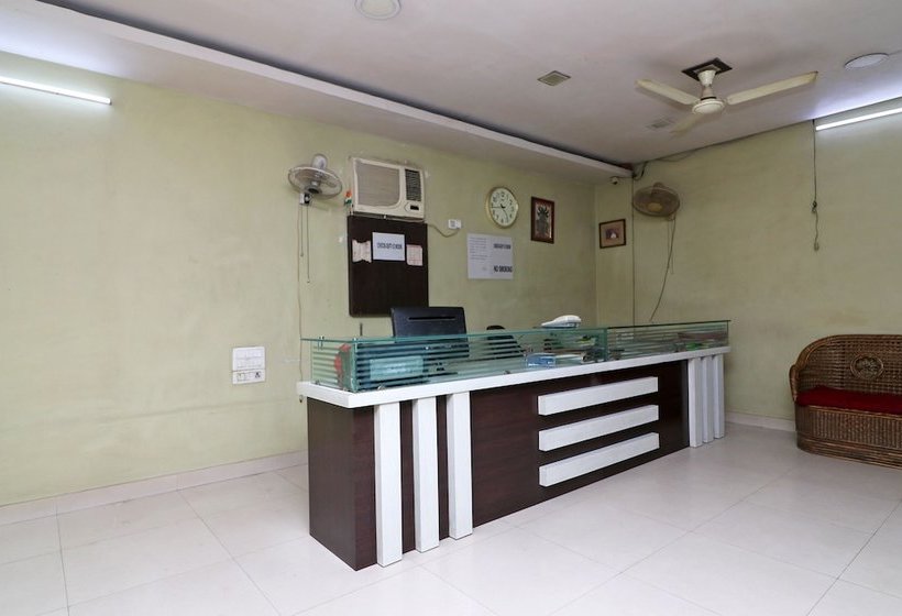 ホテル Spot On 42114  Ashoka