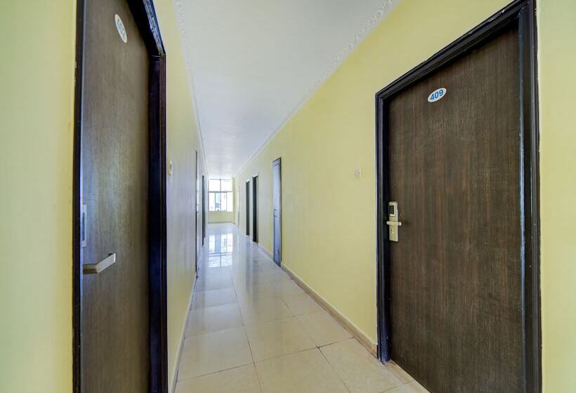 호텔 Srs Regency By Oyo Rooms