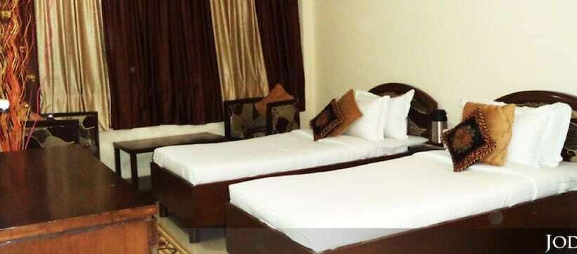 호텔 Vakna Highway Guest House