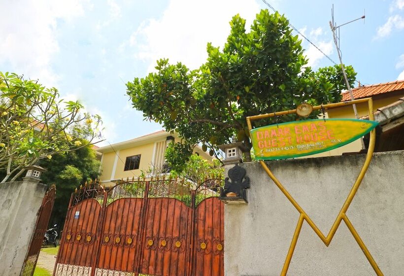펜션 Damar Emas Guesthouse