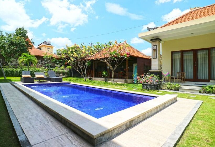 펜션 Damar Emas Guesthouse