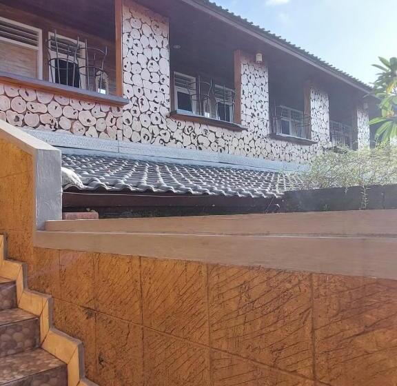 Общежитие Bulan Bali Guest House
