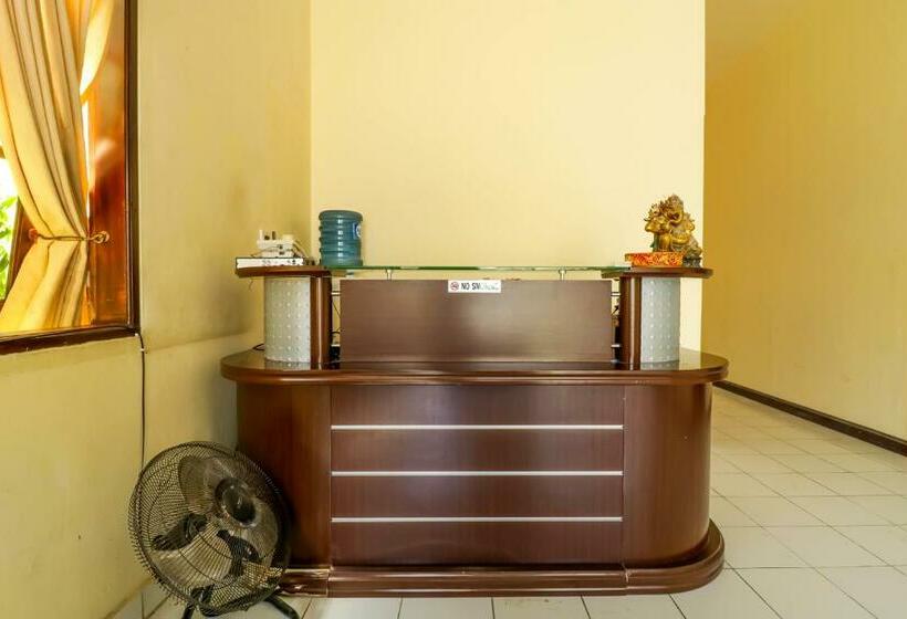 호스텔 Marina Suite Apartment Bali By Oyo Rooms
