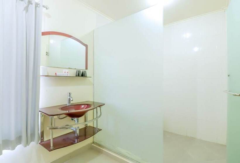 호스텔 Marina Suite Apartment Bali By Oyo Rooms