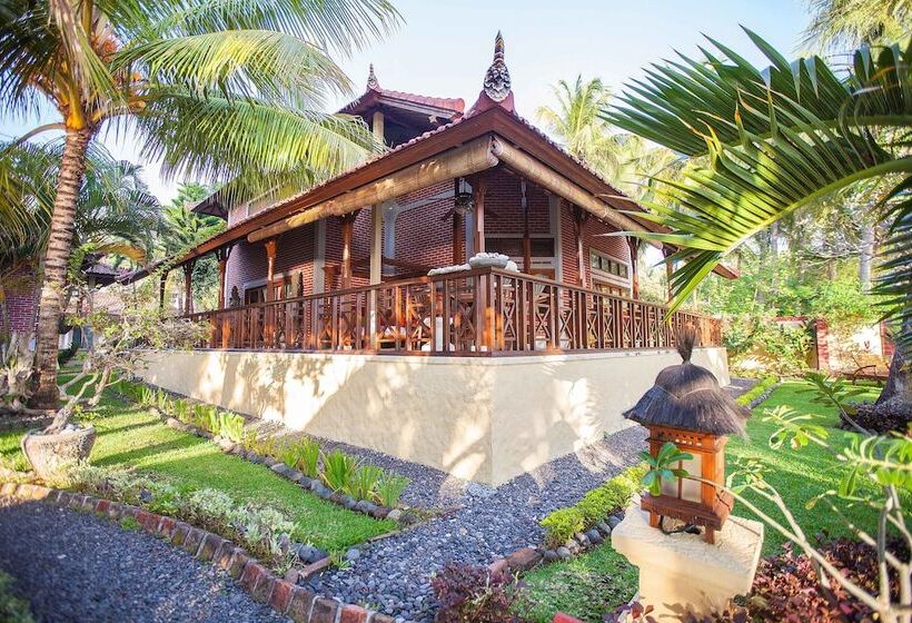 민박 Teluk Indah Beach & Pool Villa