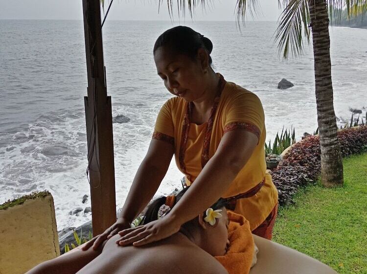민박 Teluk Indah Beach & Pool Villa