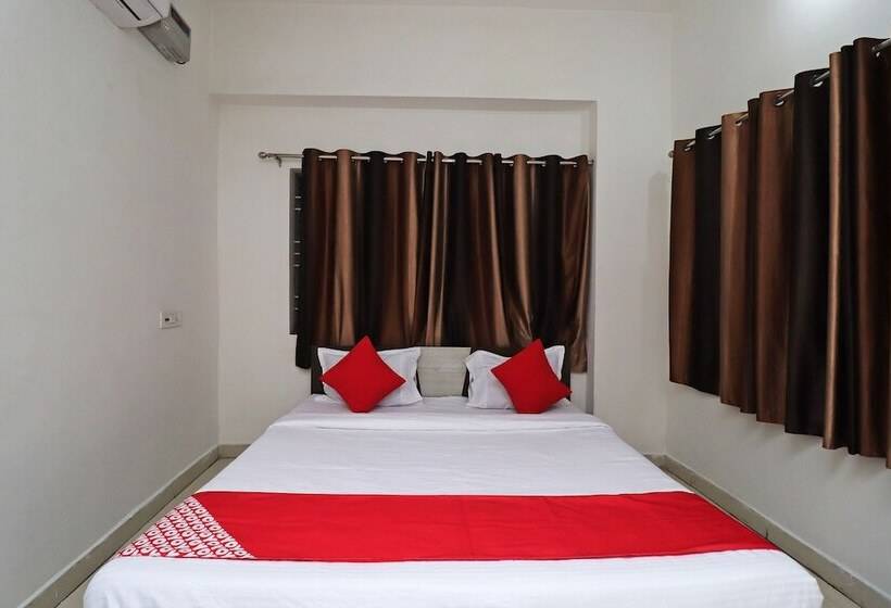 فندق Bhuneshwar By Oyo Rooms