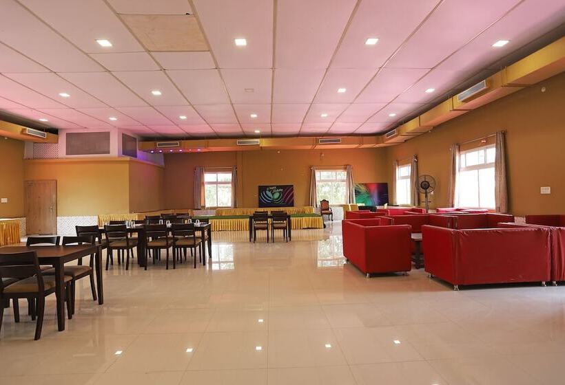 ホテル Blue Lotus Club And Resorts By Oyo Rooms