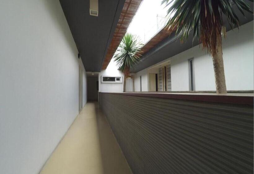 هتل Flat06. Cipete