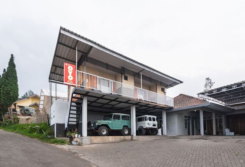 ホテル Herman Homestay By Oyo Rooms