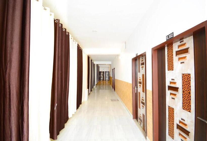 בית מלון כפרי Park View By Oyo Rooms