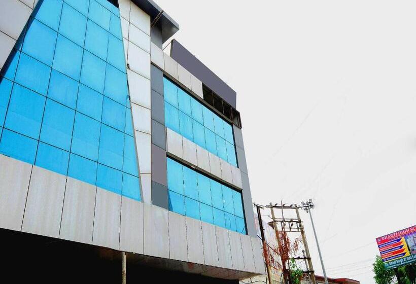 בית מלון כפרי Park View By Oyo Rooms