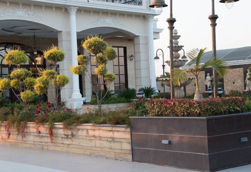 ホテル Regenta Central Indore
