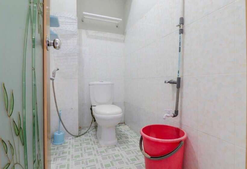 هتل Tachi Stay Guesthouse Syariah