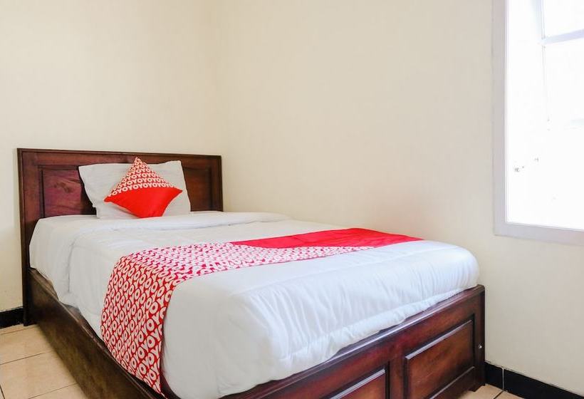 ホテル Tanggulasi Resto & Residence By Oyo Rooms