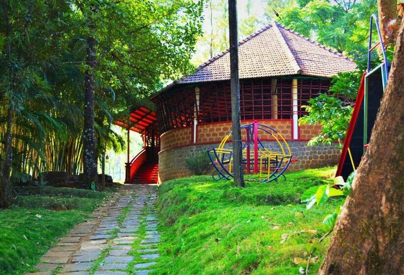 Misty Woods Resort