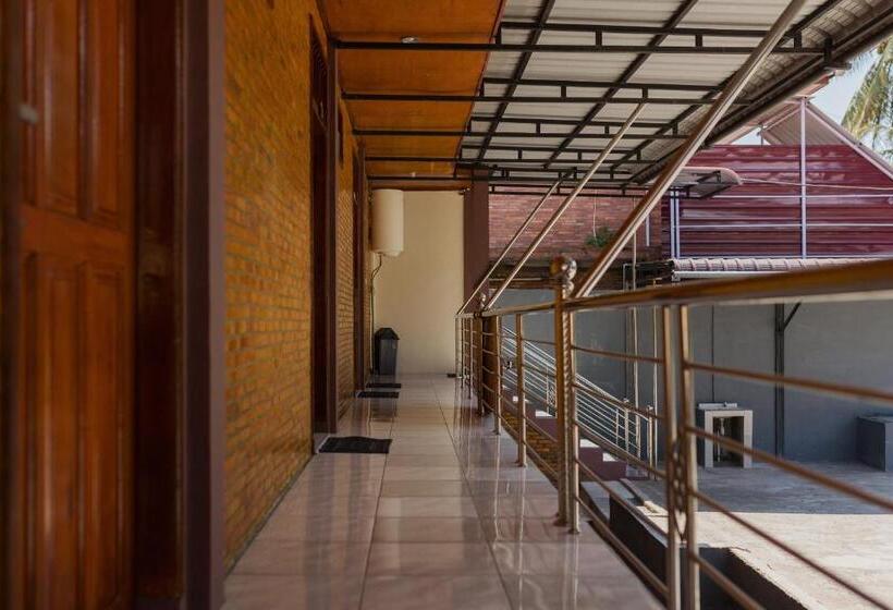 پانسیون Gokhon Guest House