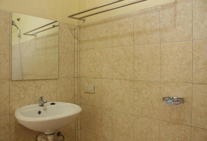 پانسیون Gokhon Guest House